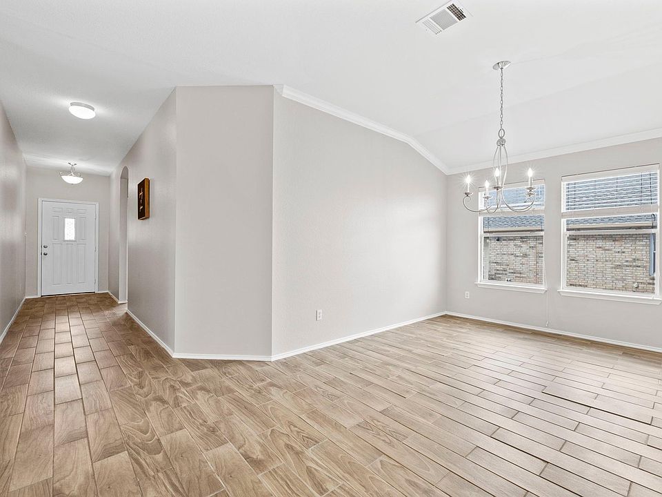 1st image of 320 Timothy John Dr