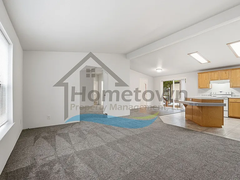 5425 E Grove Ave — Photo 12