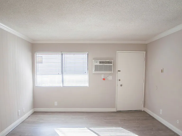 613 - Marlin Manor — Photo 7