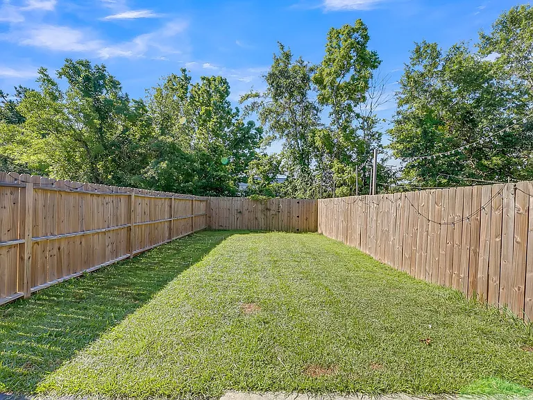 1549 Evergreen St — Photo 29