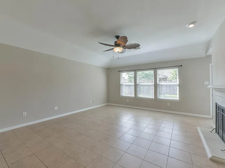 21115 Amber Crossing Dr — Photo 27
