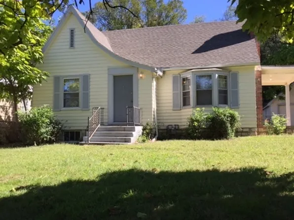 2316 SE Ohio Ave, Topeka, KS 66605