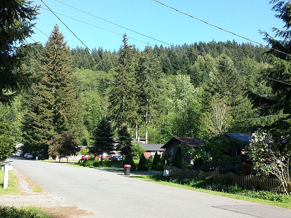 2nd image of 44712 SE 147th St