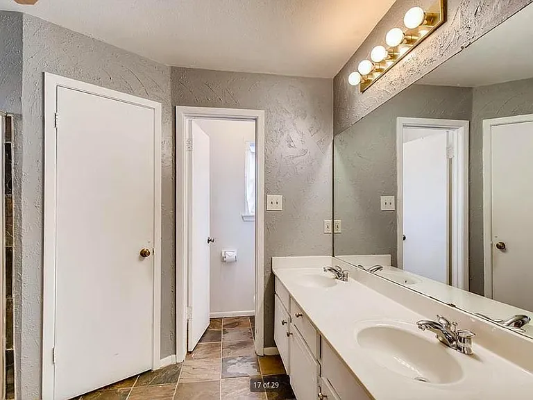 946 Mesa Terrace Dr — Photo 11