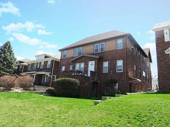 2nd image of 3519 Cuming St APT 35