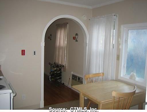 4th image of 62 Hockanum Dr
