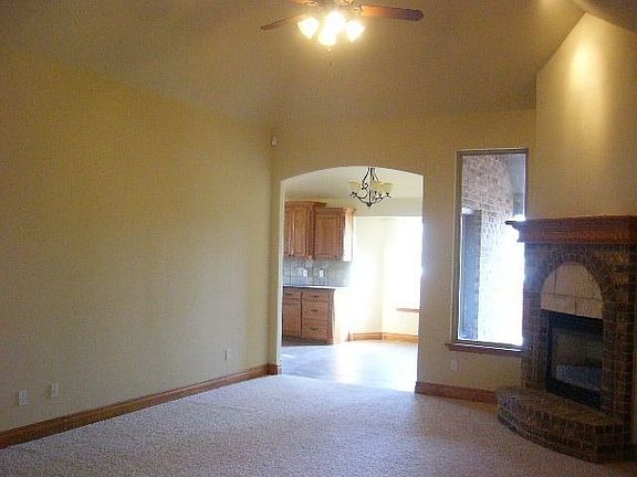 4th image of 3108 Loren Dr