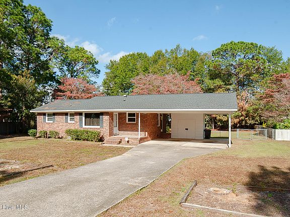3rd image of 805 Myrtle Drive