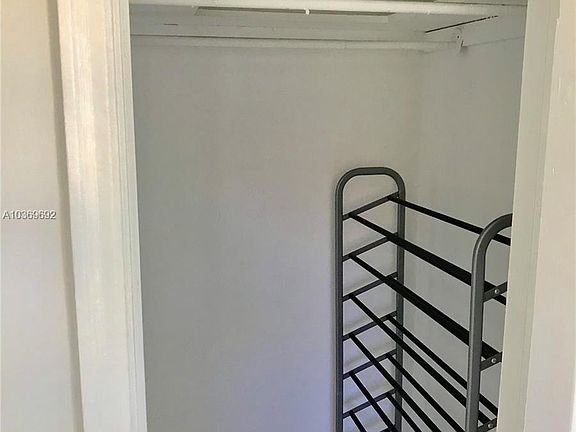 5th image of 255 NW 53rd St #1
