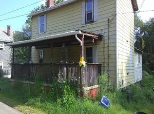 2030 2nd St, Apollo, PA 15613