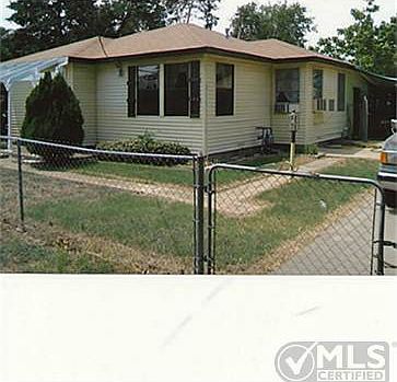 3rd image of 404 Ballard Rd