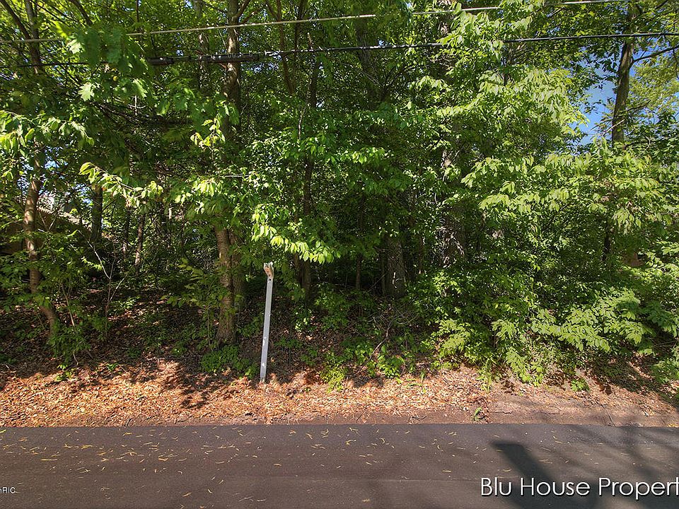 1st image of 8603 Brower Lake Dr NE