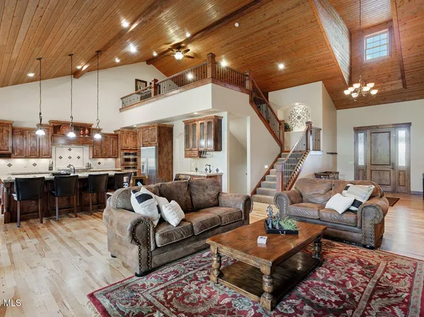 217 LELAND CREEK Circle, Winter Park, CO 80482