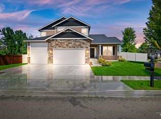 1240 E Leigh Field Dr, Meridian, ID 83646