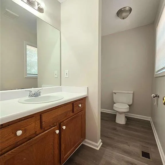 232 Hampton Dr — Photo 17