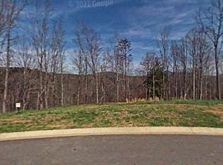 32 Ledgestone Dr, Fairview, NC 28730