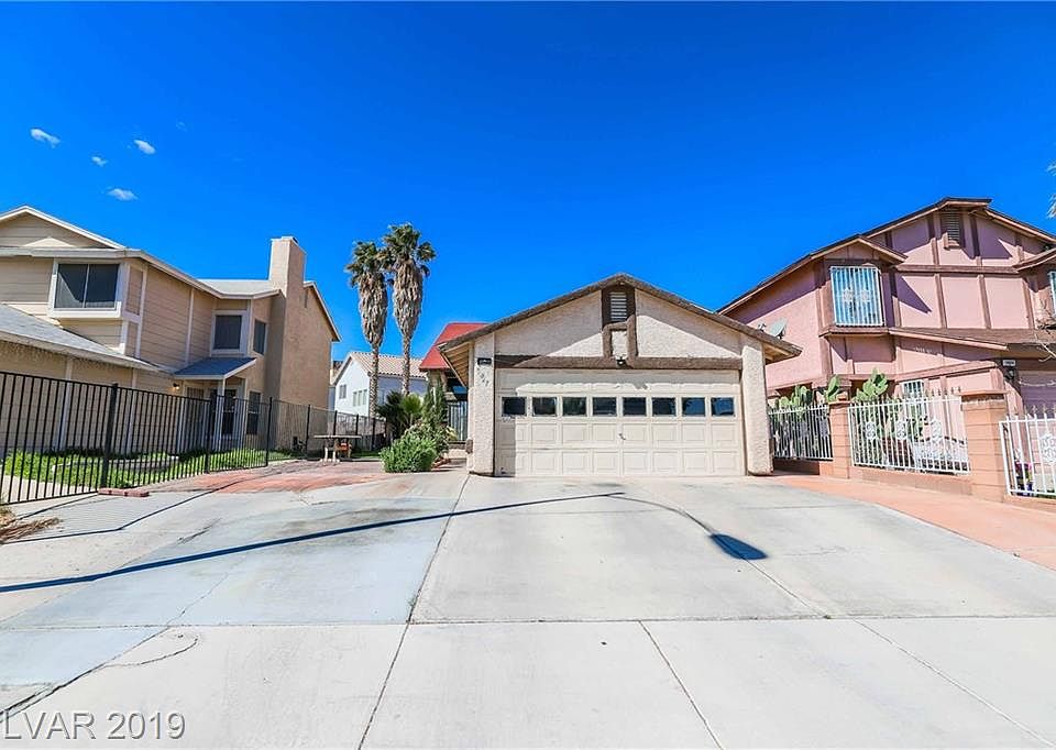 1st image of 3827 Steinbeck Dr