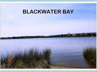 7503 Petersen Point Rd, Milton, FL 32583