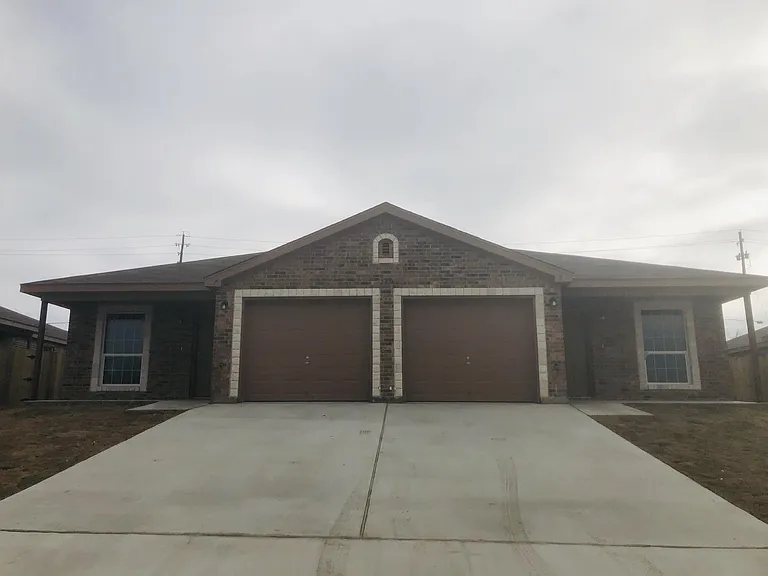279 Olaf Dr #B — Photo 18