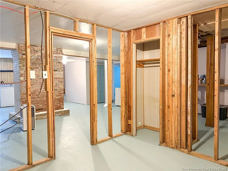 116 Union St — Photo 47