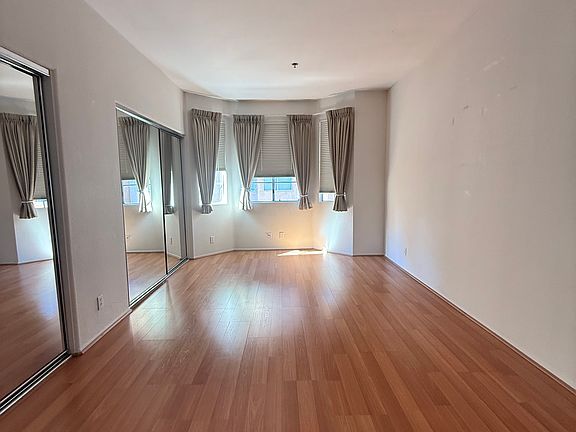 4th image of 3969 Mahaila Ave Unit 307