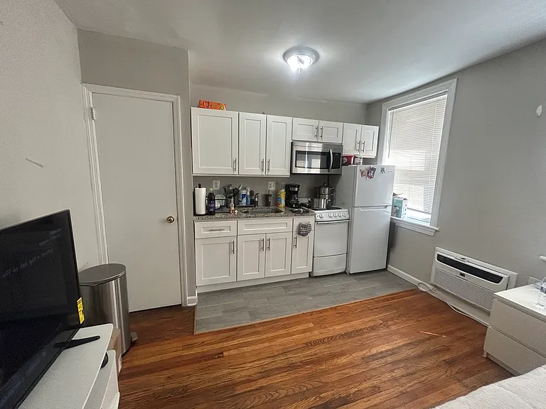 3416 Spring Garden St #B14 — Photo 10