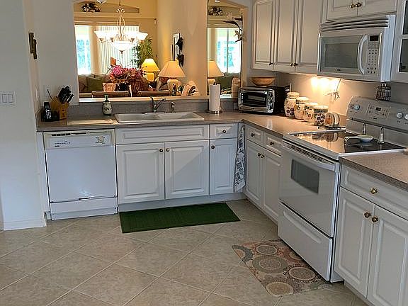 4th image of 8467 Ibis Cove Cir