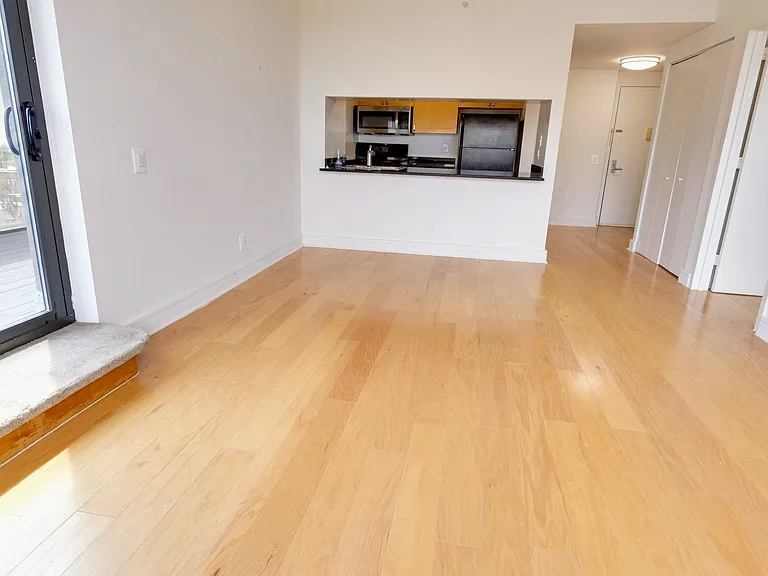 323 W 96th St #1303 — Photo 8