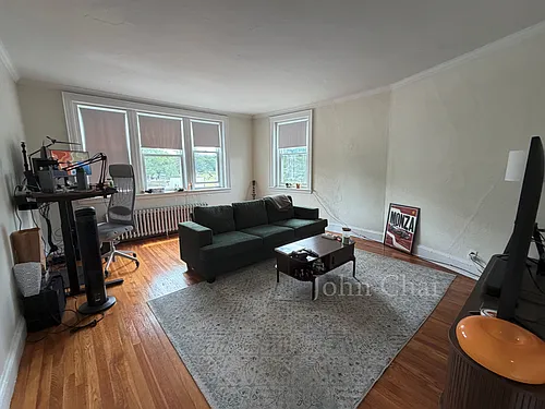 2051 Commonwealth Ave Photo 1