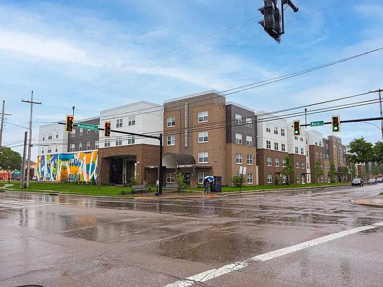 The Enclave on Main — Photo 47