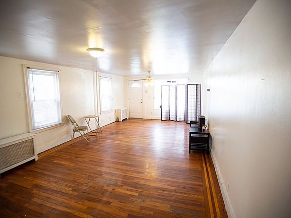 4th image of 1820 E 35th St