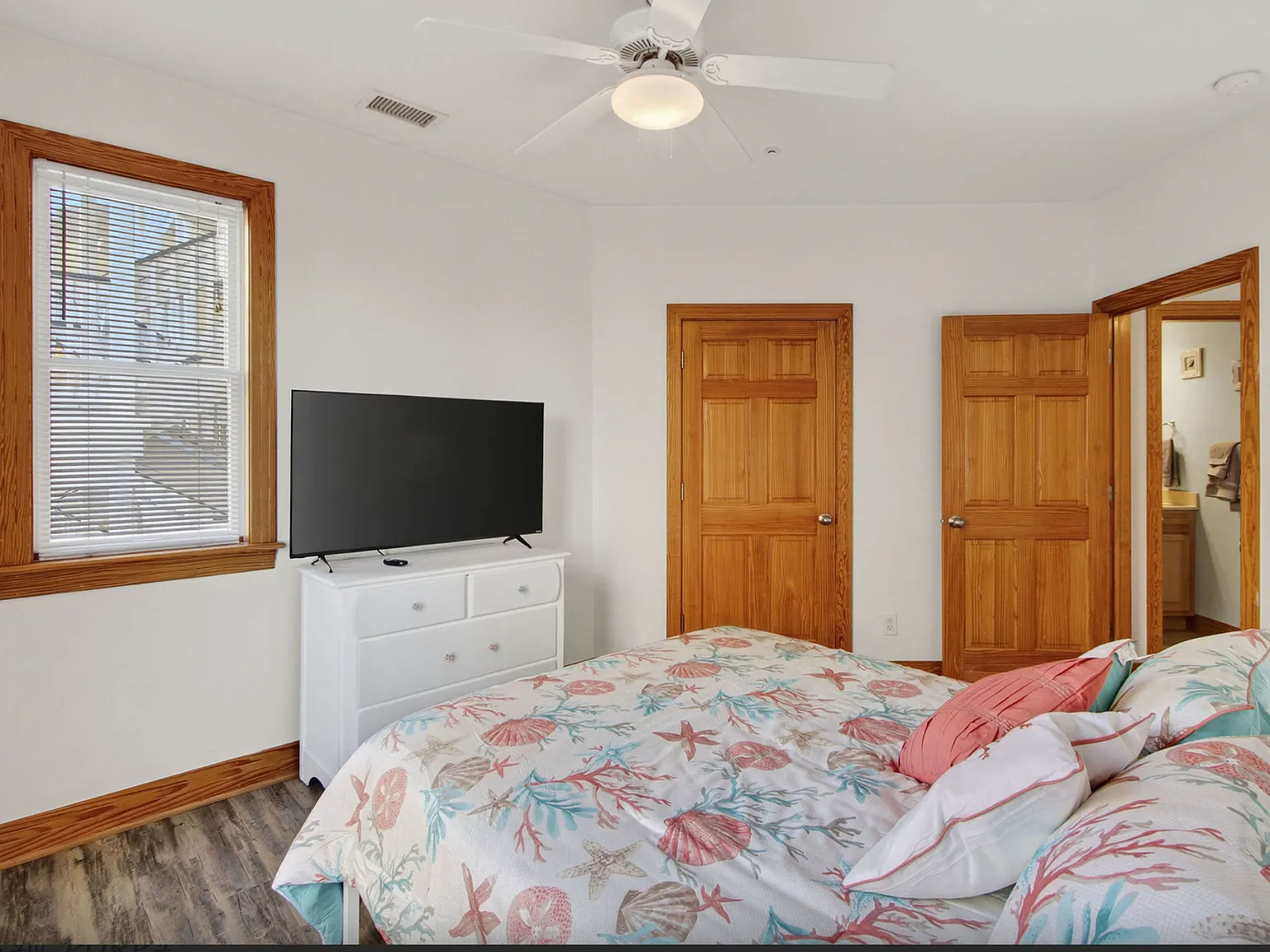 3 bed, 1700 sqft, $3,000 — Photo 3