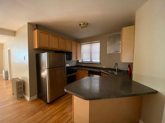 4th image of 4456 N Ashland Ave #G
