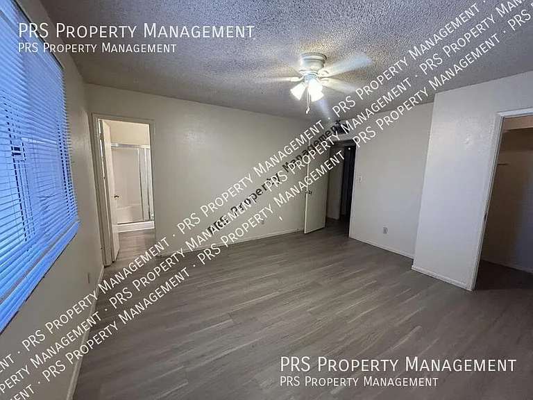 5309 S River Dr — Photo 19