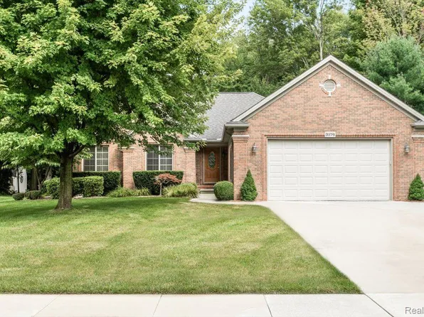 3176 Spruce Dr, Port Huron, MI 48060