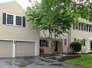 34 Christopher Ln, Scituate, MA 02066
