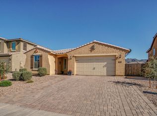 2721 E Daniel Dr, Gilbert, AZ 85298