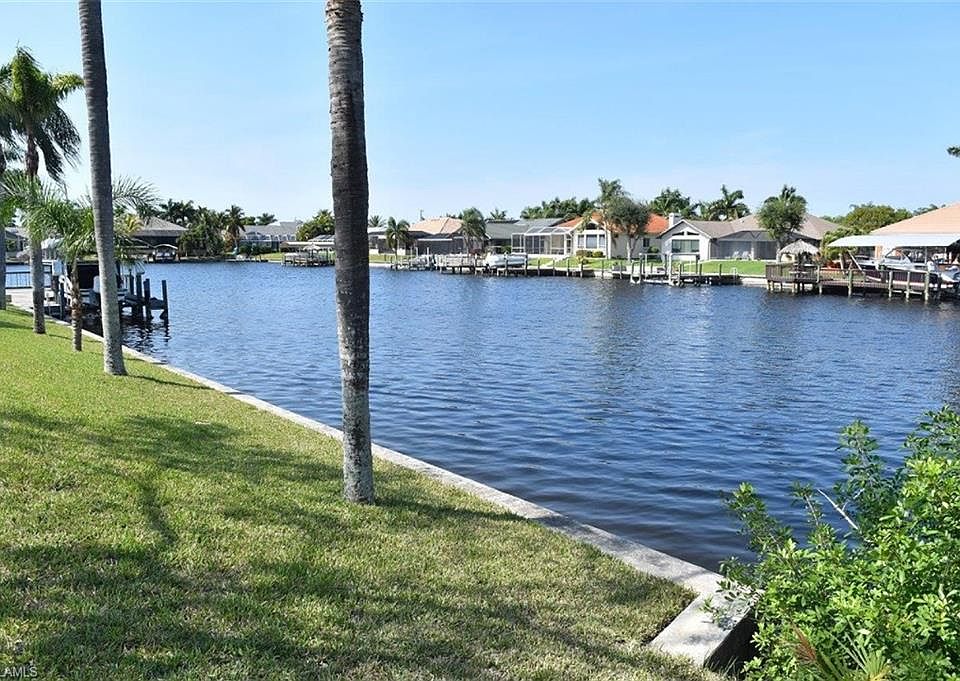 1st image of 2525 SW 53rd Ter