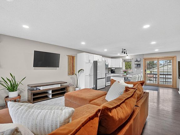 2nd image of 113 Shirley Ave