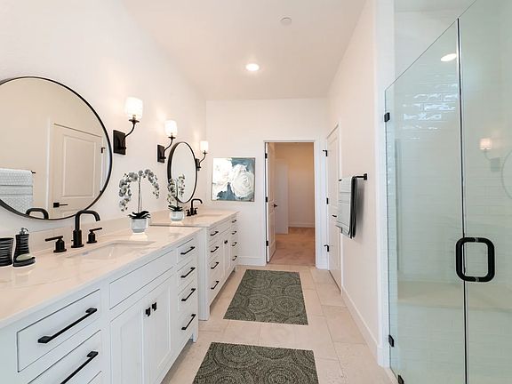 Owner s Bath