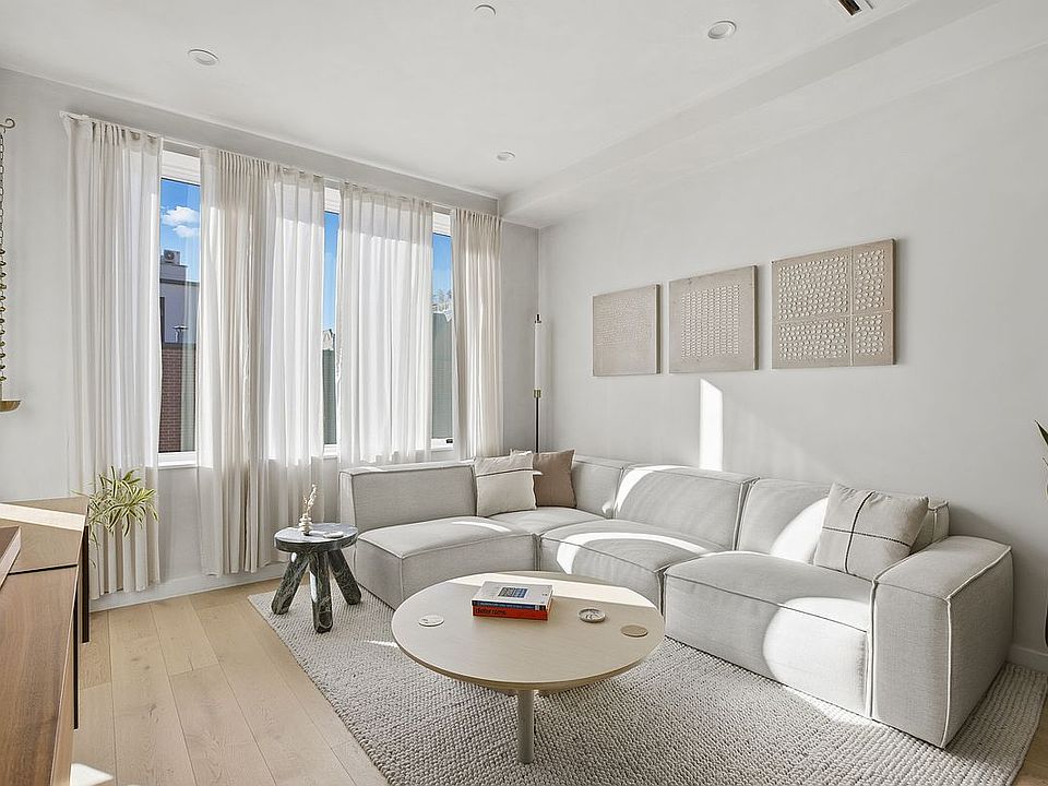 1st image of 88 Herbert St Unit Penthouse