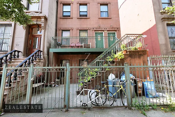 Rented by ZealEstate Group Inc | media 48