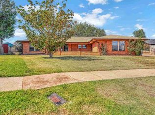 715 SW Englewood Dr, Lawton, OK 73505