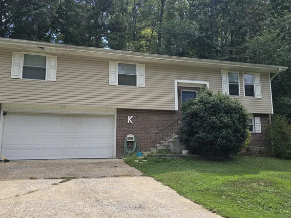 304 Cricket Ln, Hixson, TN 37343