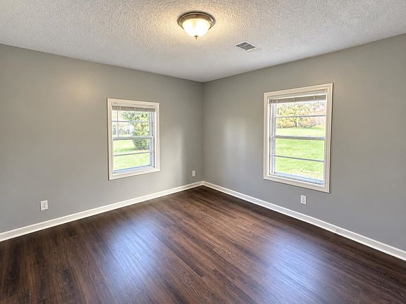 5th image of 433 Dixie Rd
