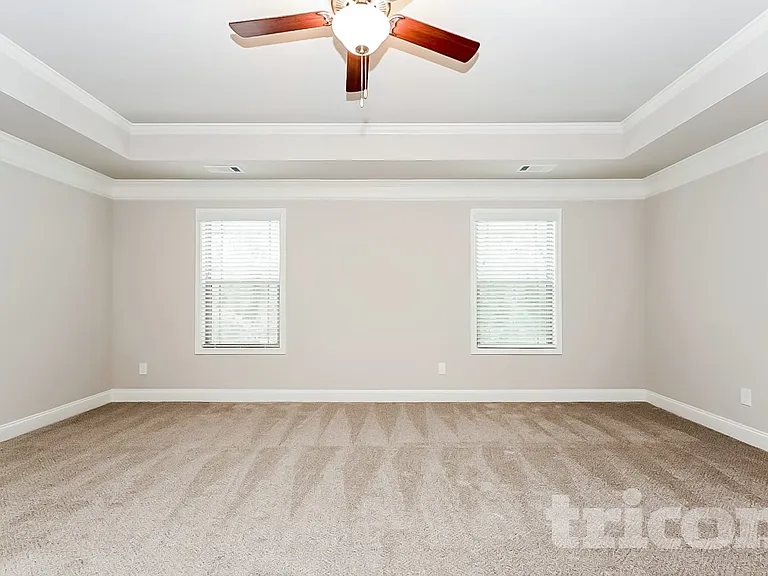 817 Crescent Way — Photo 6