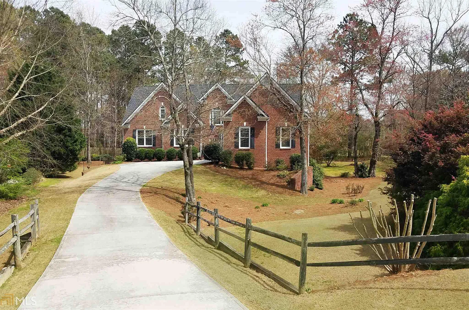 370 Amberbrook Cir photo 1