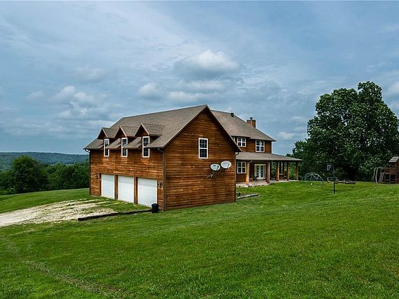 5th image of 14100 Lake Point Dr