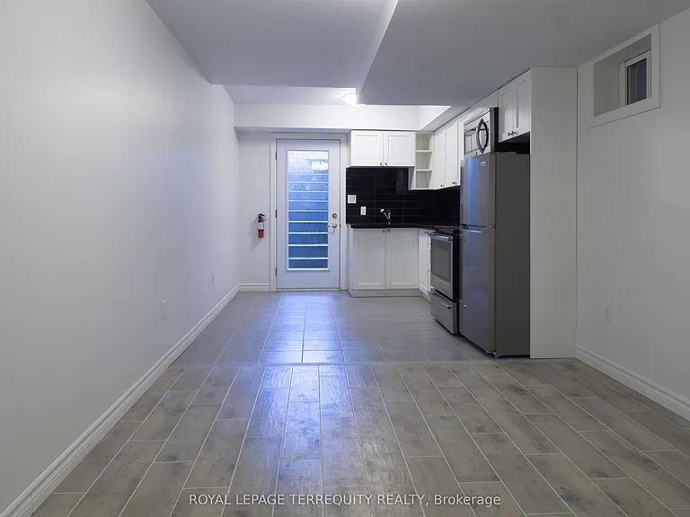 665 Crawford St #BASEMENT — Photo 5