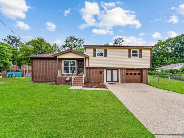 1603 Morningside Ct NW, Huntsville, AL 35816